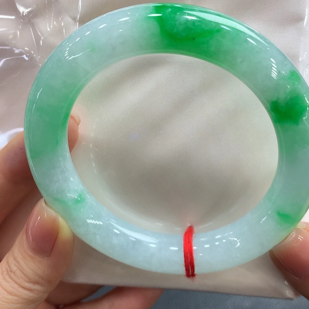 翡翠未镶嵌手镯59.3圆条两天鉴赏