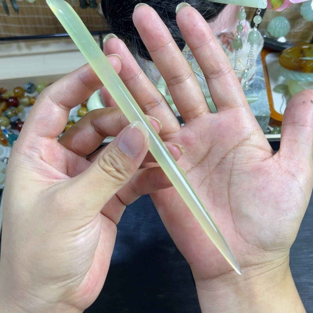 蛇纹石玉未镶嵌发饰