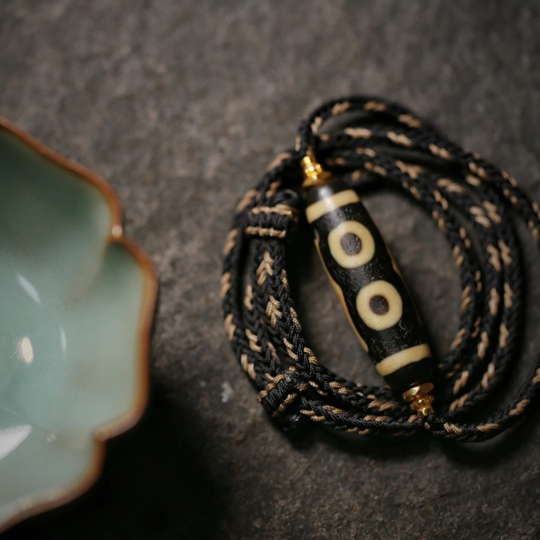 黑金熊猫三眼 原创设计搭配 漆黑牙黄质地 玛瑙项链