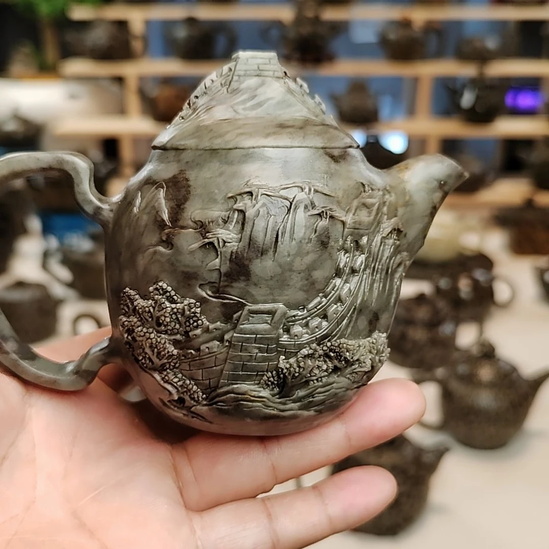 存***在米粒玉随型茶壶，江山如画