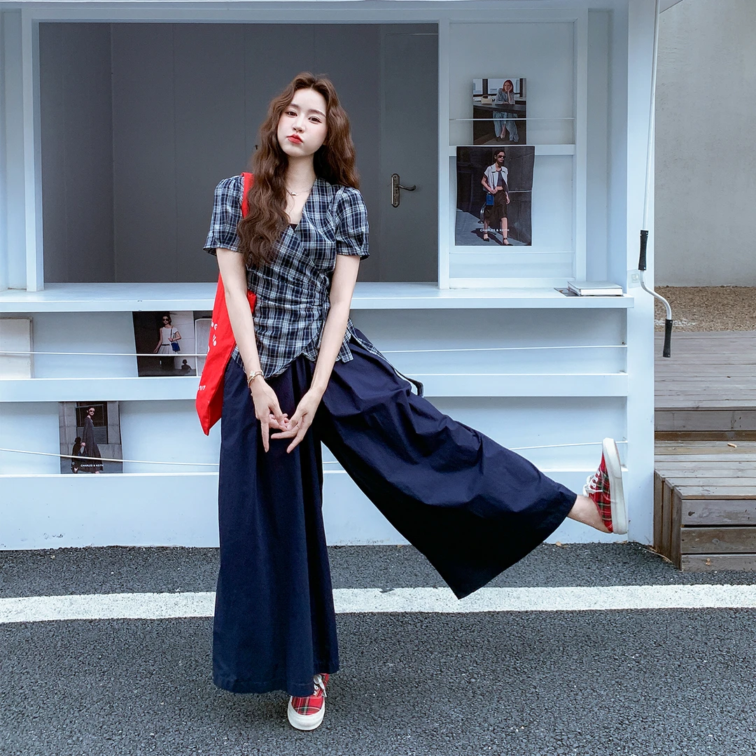 蓝色松弛感慵懒风时尚套装女夏2025宽松格子上衣复古阔腿裤两件套