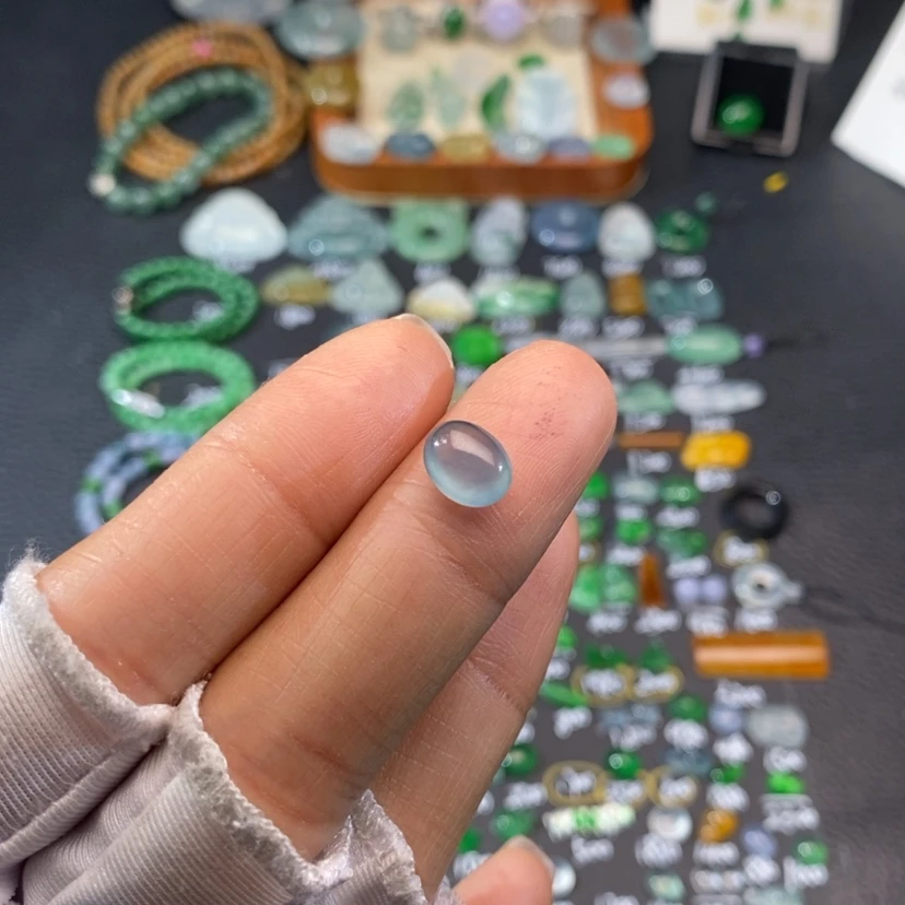 【闪购商品】翡翠挂件未镶嵌蛋