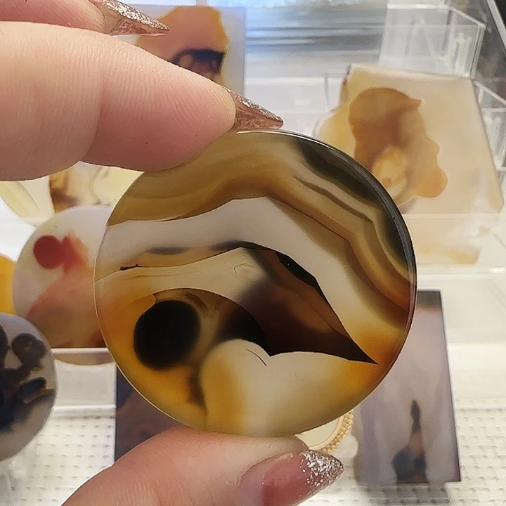 玛瑙/玉髓未镶嵌珠宝奇石