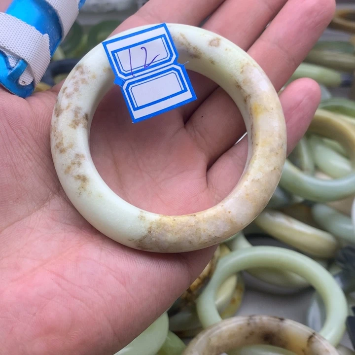 蛇纹石玉未镶嵌手镯I***y