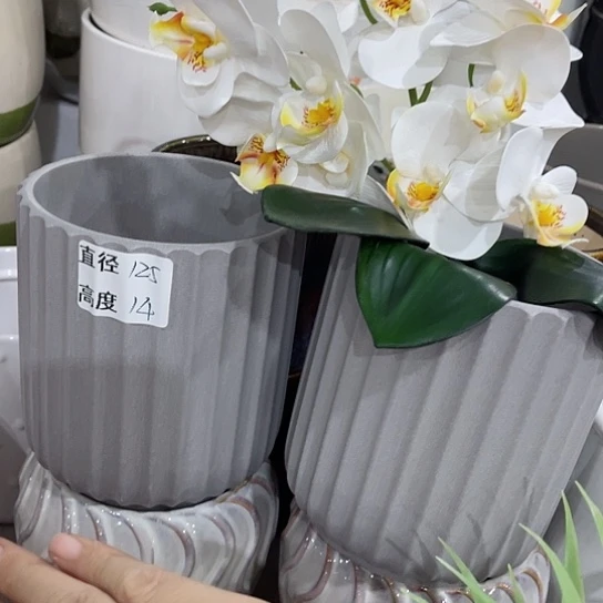 多肉绿植陶瓷花盆9.9包邮,有孔