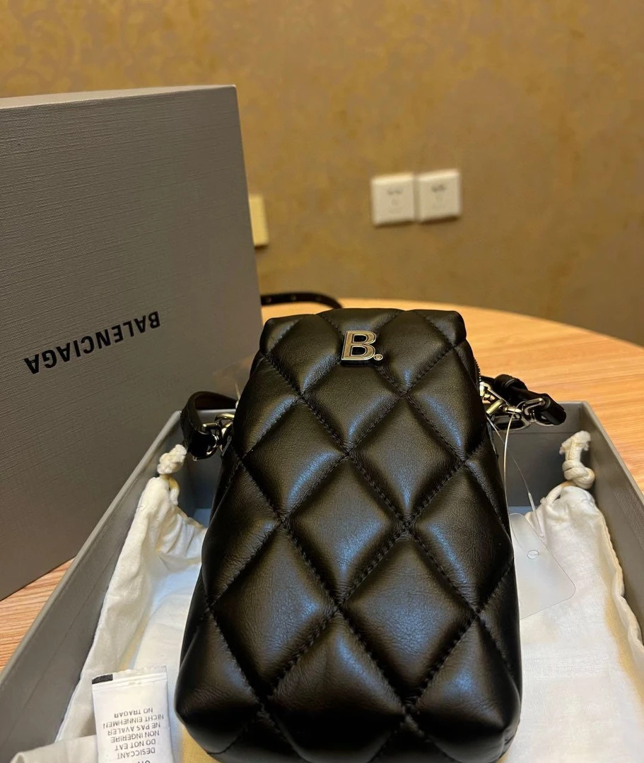 95新 巴黎世家斜挎包 24251