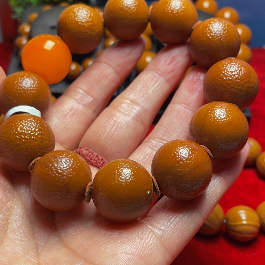 嵩****橄榄核吊坠橄榄2.0