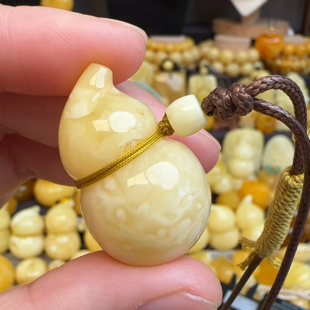 琥珀未镶嵌套链天然俄料浓白妖花蜜蜡葫芦吊坠