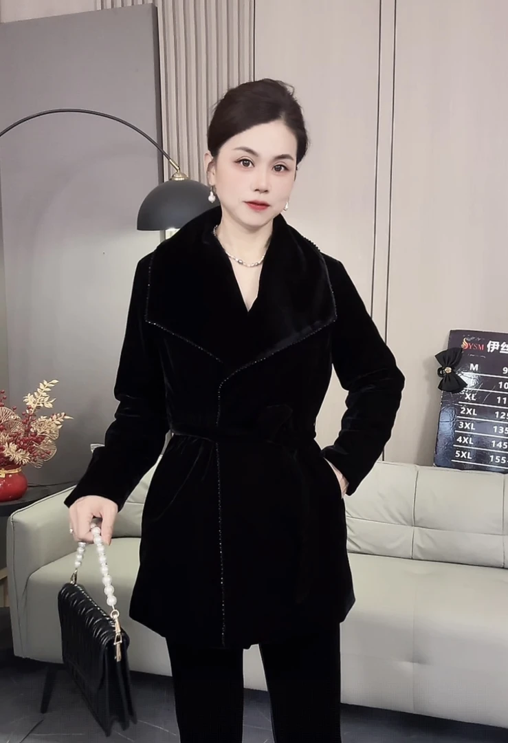 新款面膜丝绒加棉加厚显瘦高级琉璃珠棉服外套