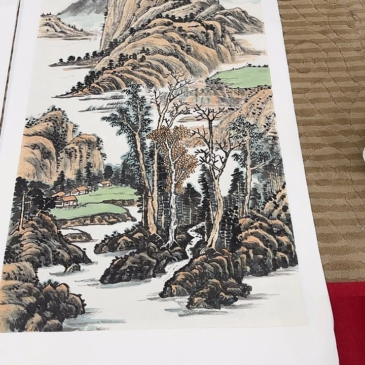 国画花鸟等图案为一体而
