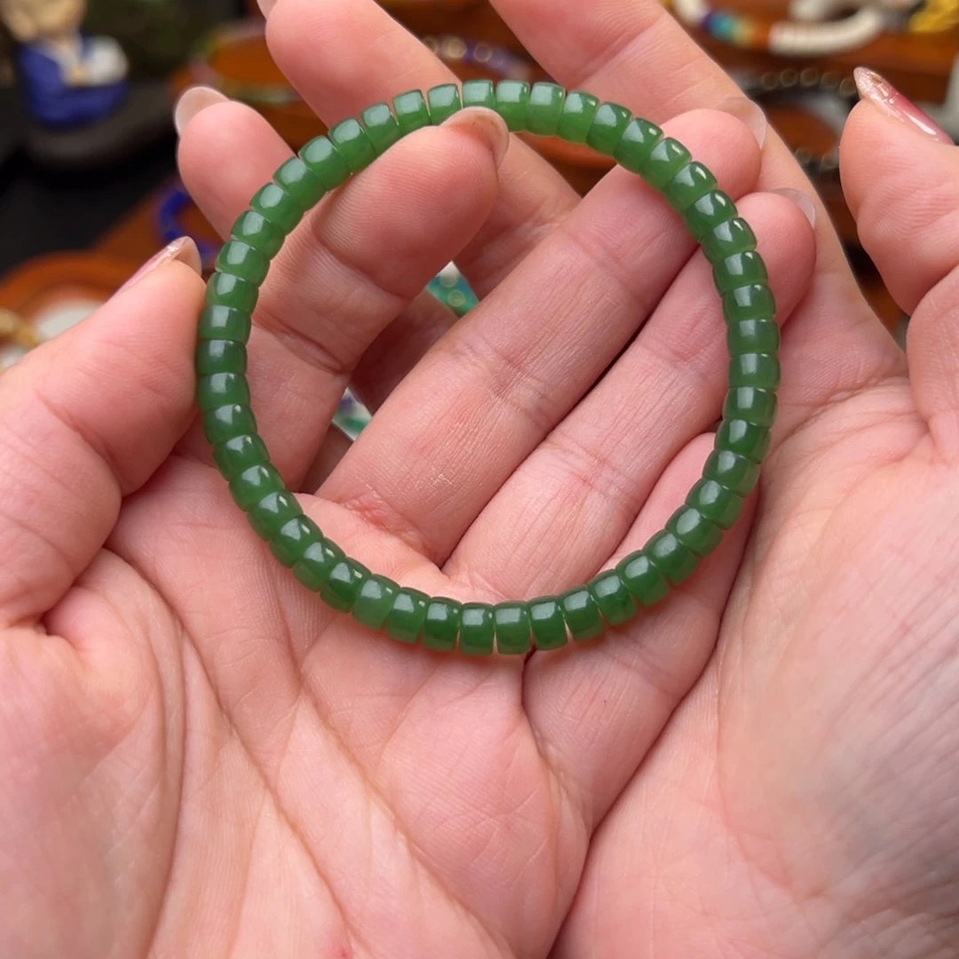 ****｝和田玉（碧玉）未镶嵌手链