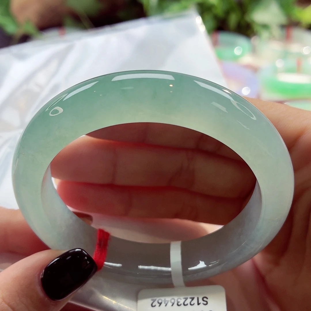 翡翠未镶嵌手镯冰透起光晴水绿68-23