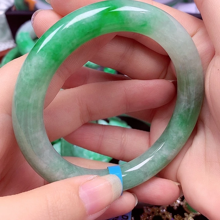 未镶嵌手镯翡翠翡翠手镯