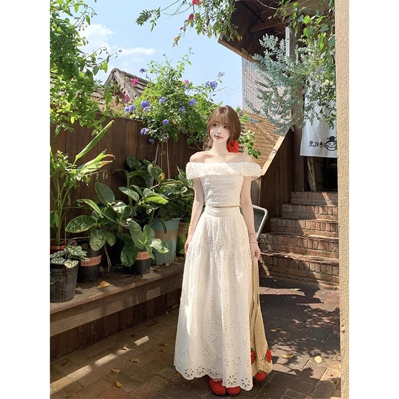 法式温柔风镂空绣花一字肩气质上衣女夏新款时尚半身裙子两件套装