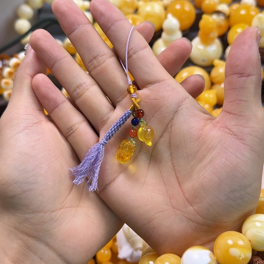 琥珀珠宝奇石未镶嵌