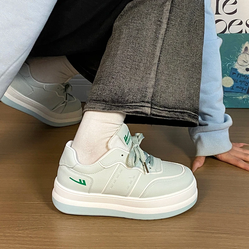 回力女鞋时尚ins潮流面包小白鞋春季爆款休闲百搭学生厚底板鞋子