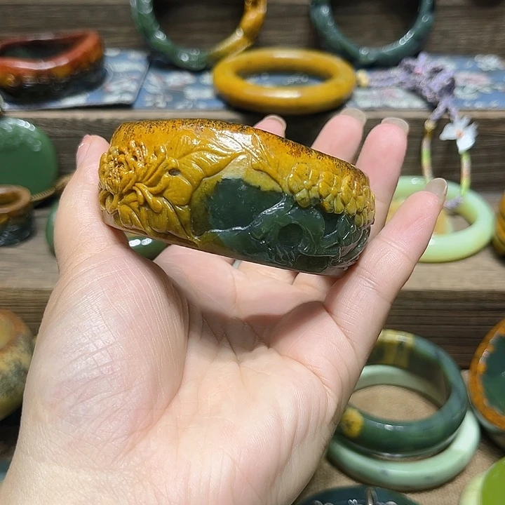 岫岩河磨玉（透闪石质玉）手镯未镶嵌耕**海