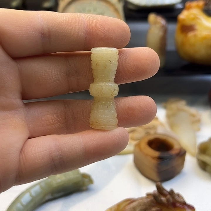 未镶嵌和田玉（糖玉）珠宝奇石