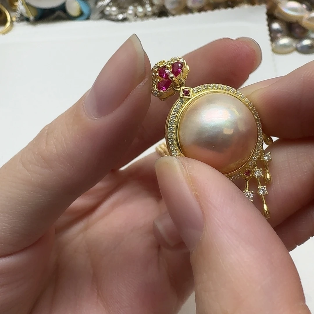 颈饰银S925镶嵌拼合珍珠（马贝珠）