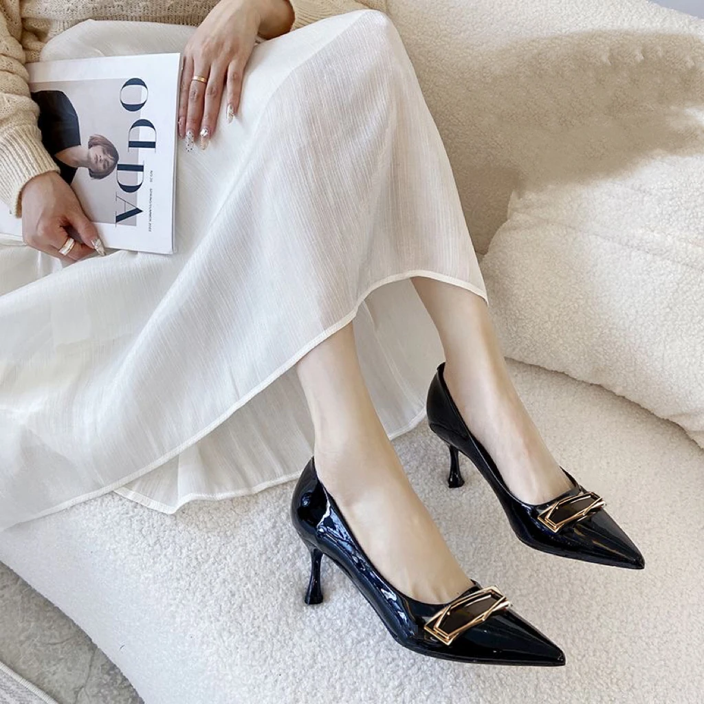 1068高跟鞋女2025年春季新款网红性感尖头细跟浅口不累脚软皮单鞋