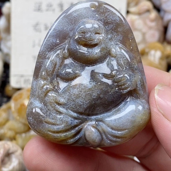 颈饰未镶嵌硅化珊瑚（珊瑚玉）