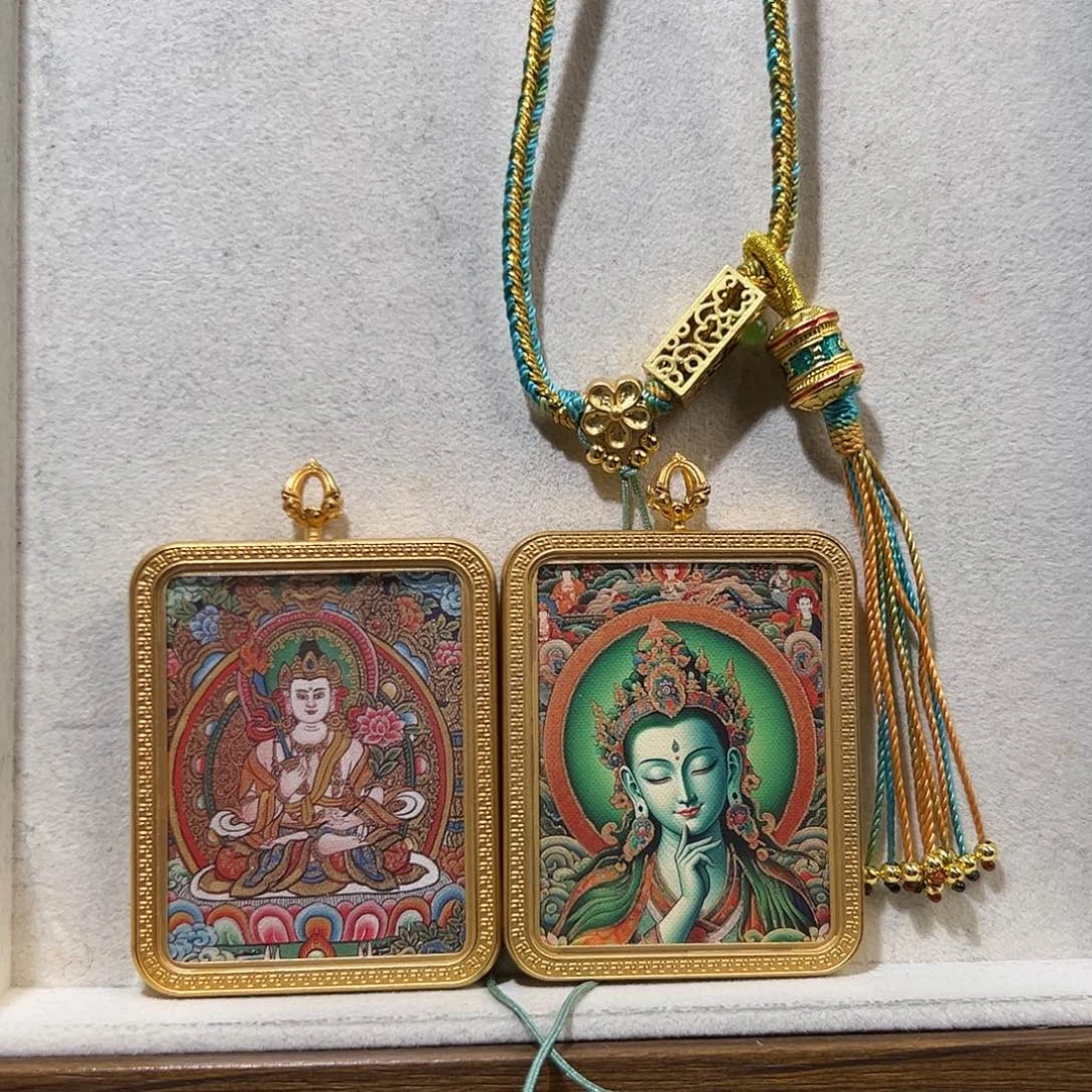 悦****吊坠双面定制虚空绿妈妈