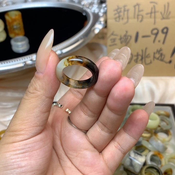 非***痣合金蛇纹石玉戒指