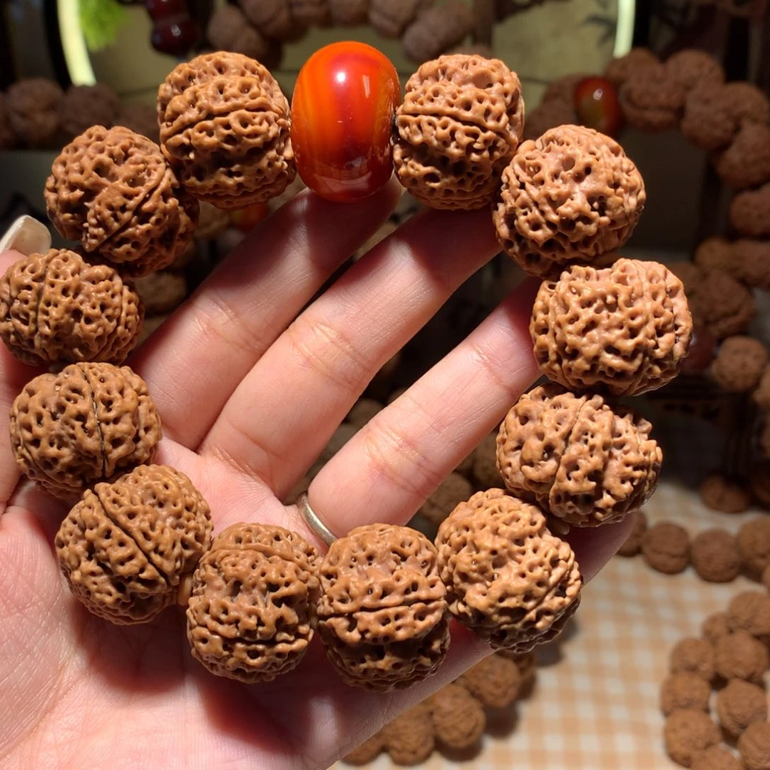 金刚菩提手串老*1。