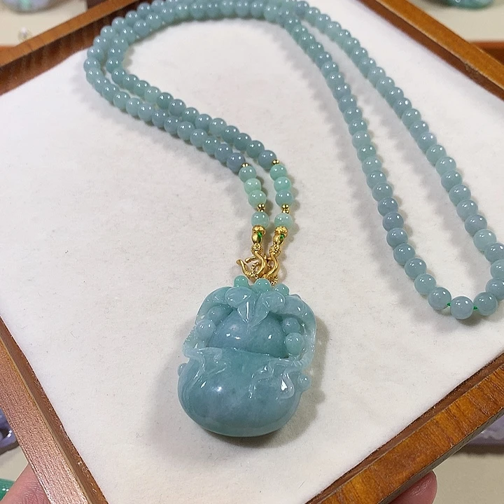 翡翠未镶嵌颈饰翡翠吊坠