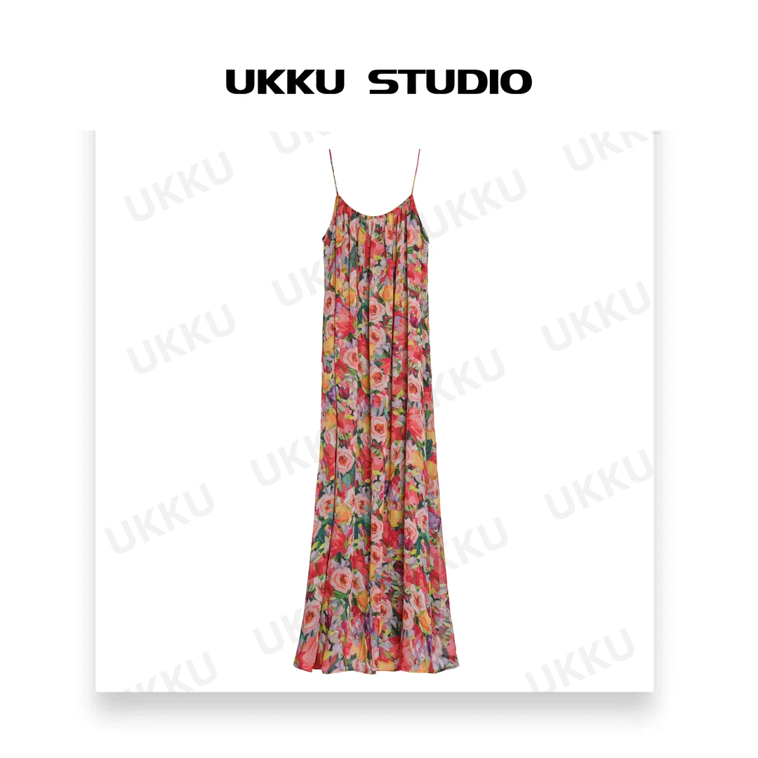 丹妮【UKKUSTUDIO】轻奢设计师玫瑰庄园收腰印花吊带连衣裙312165