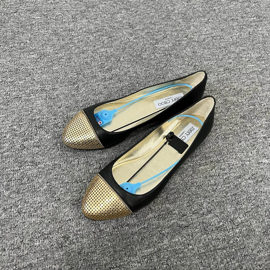 99新 JIMMY CHOO/吉米周 jimmy choo 平底鞋 37码