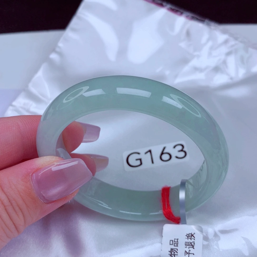 翡翠未镶嵌手镯手镯