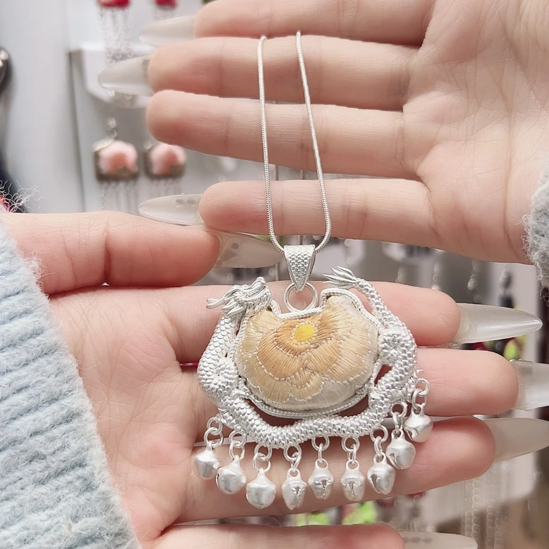 核桃手串/手链刺绣吊坠