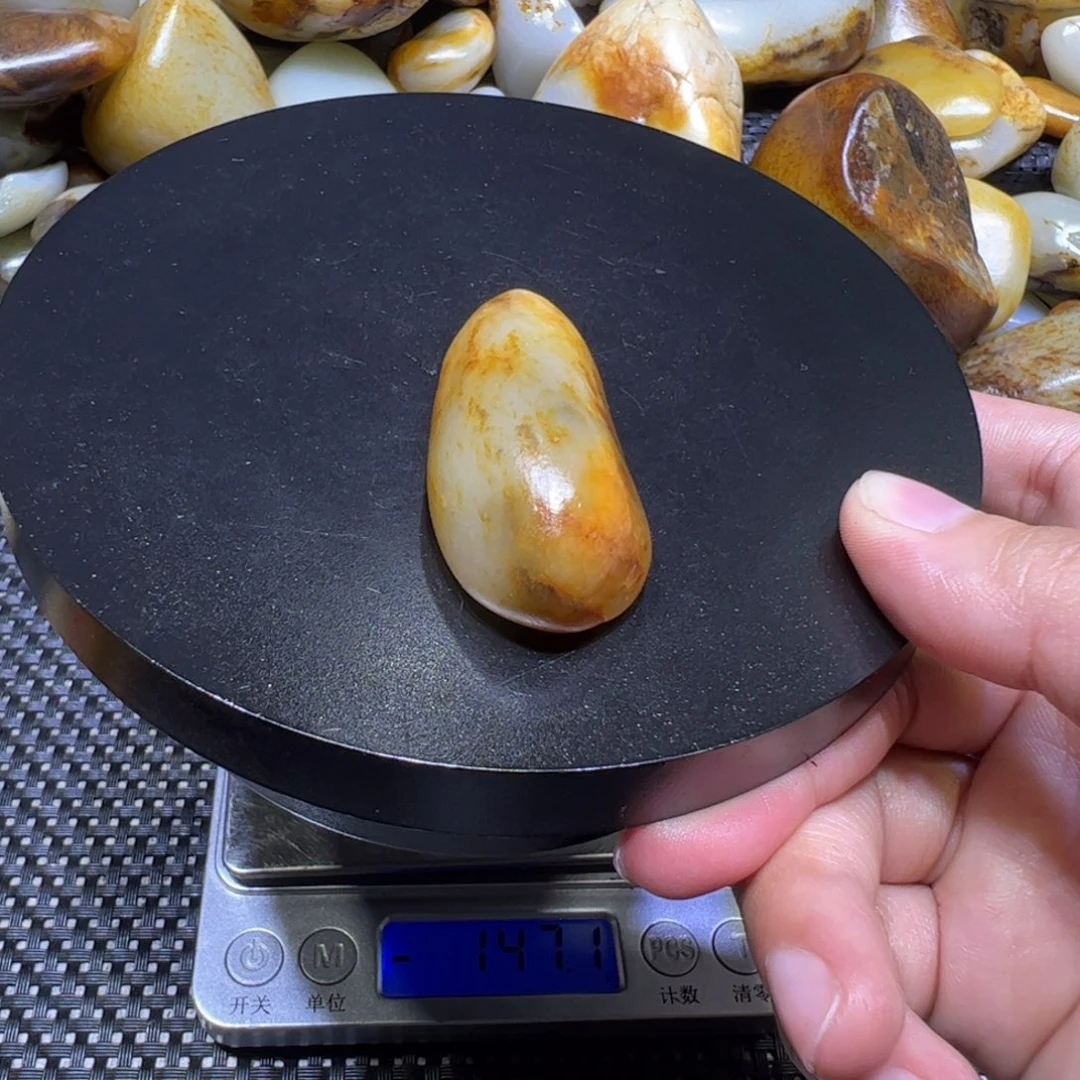 和田玉（子料）未镶嵌吊坠(不含链)31克