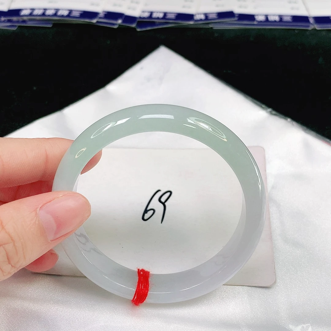 翡翠手镯未镶嵌翡翠手镯呀未镶嵌