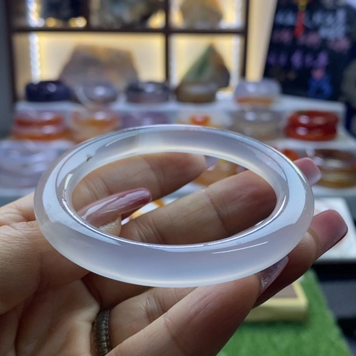 手镯玛瑙/玉髓未镶嵌