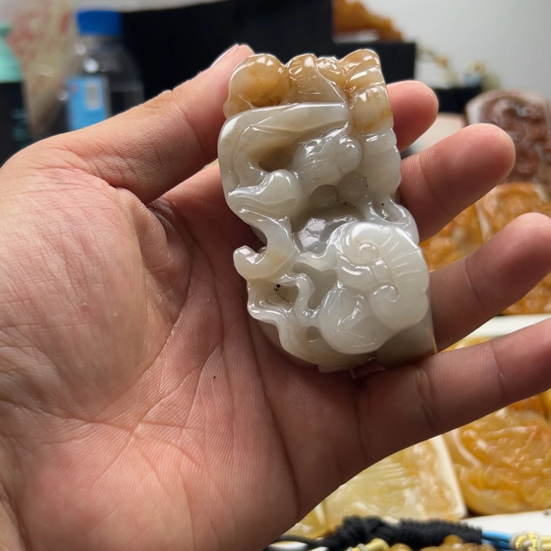 石英质玉（黄龙玉）未镶嵌hly