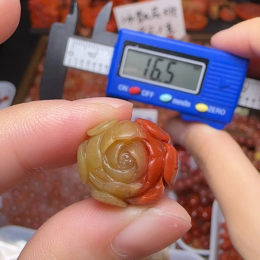 南红玛瑙未镶嵌颈饰