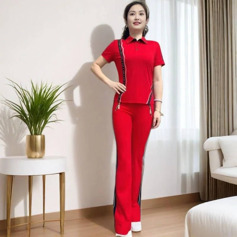 佳木斯健身操阳光之家满天星钻红色罗马棉短袖套装领操员比赛舞蹈