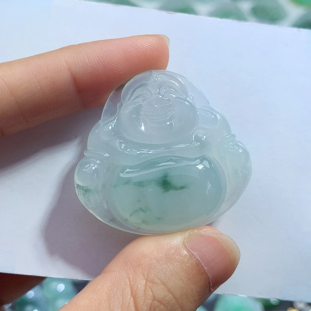 翡翠未镶嵌颈饰乐****）佛公