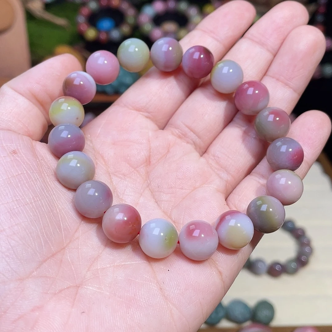 刘***姐玛瑙/玉髓未镶嵌珠宝半成品盐源玛瑙手串