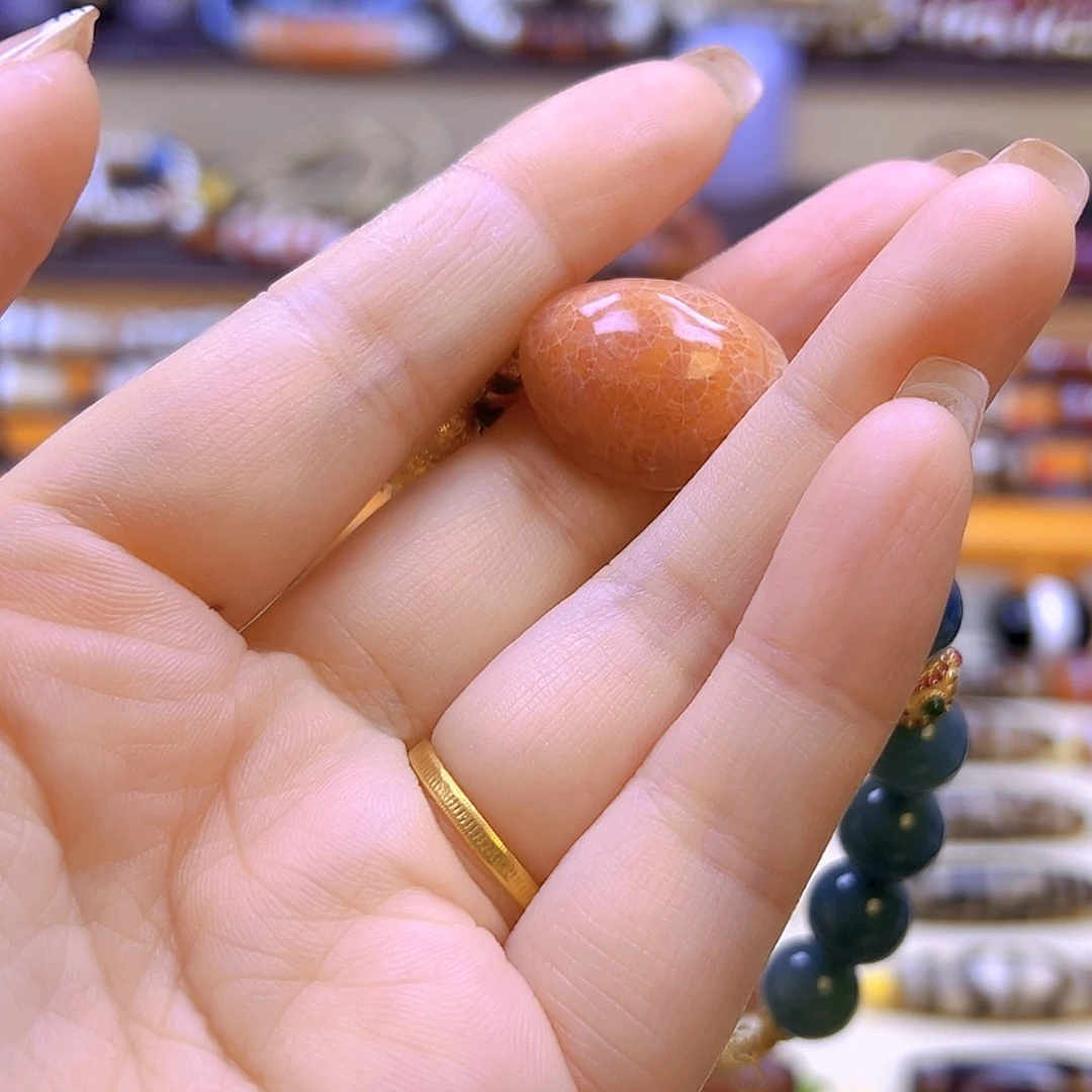 温***种玛瑙/玉髓未镶嵌颈饰