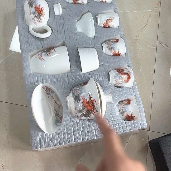 孤品茶具套装等。