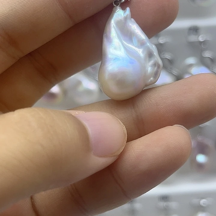 颈饰未镶嵌淡水珍珠