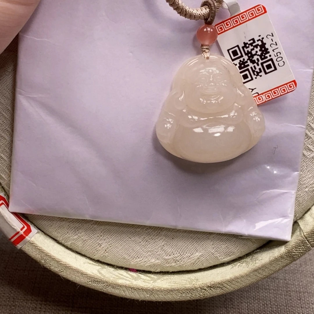 颈饰未镶嵌和田玉佛公