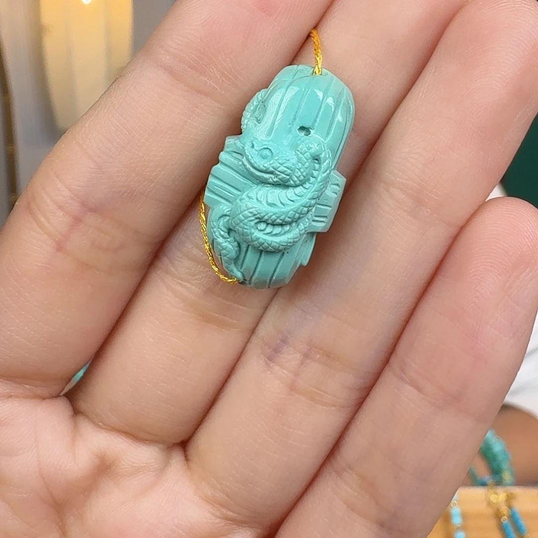 绿松石未镶嵌珠宝奇石