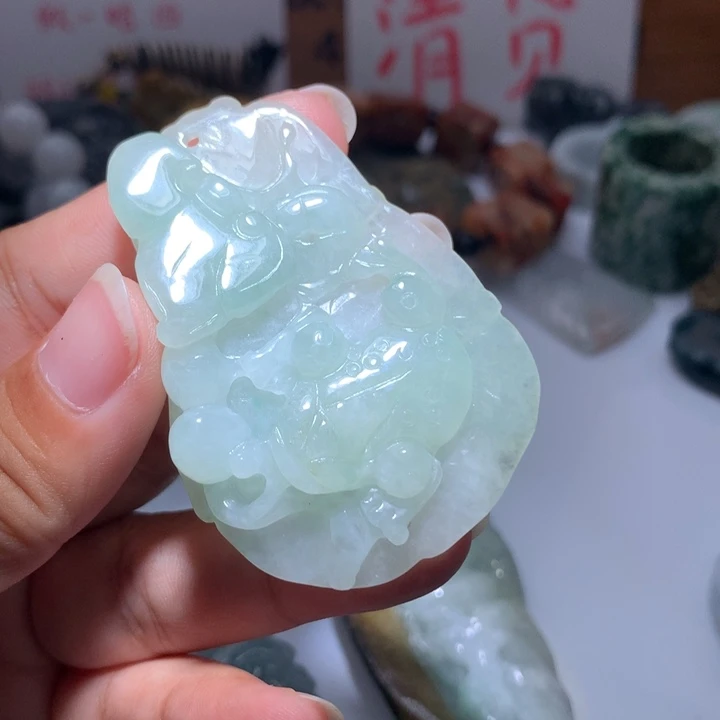 翡翠未镶嵌颈饰保真天然A货翡翠