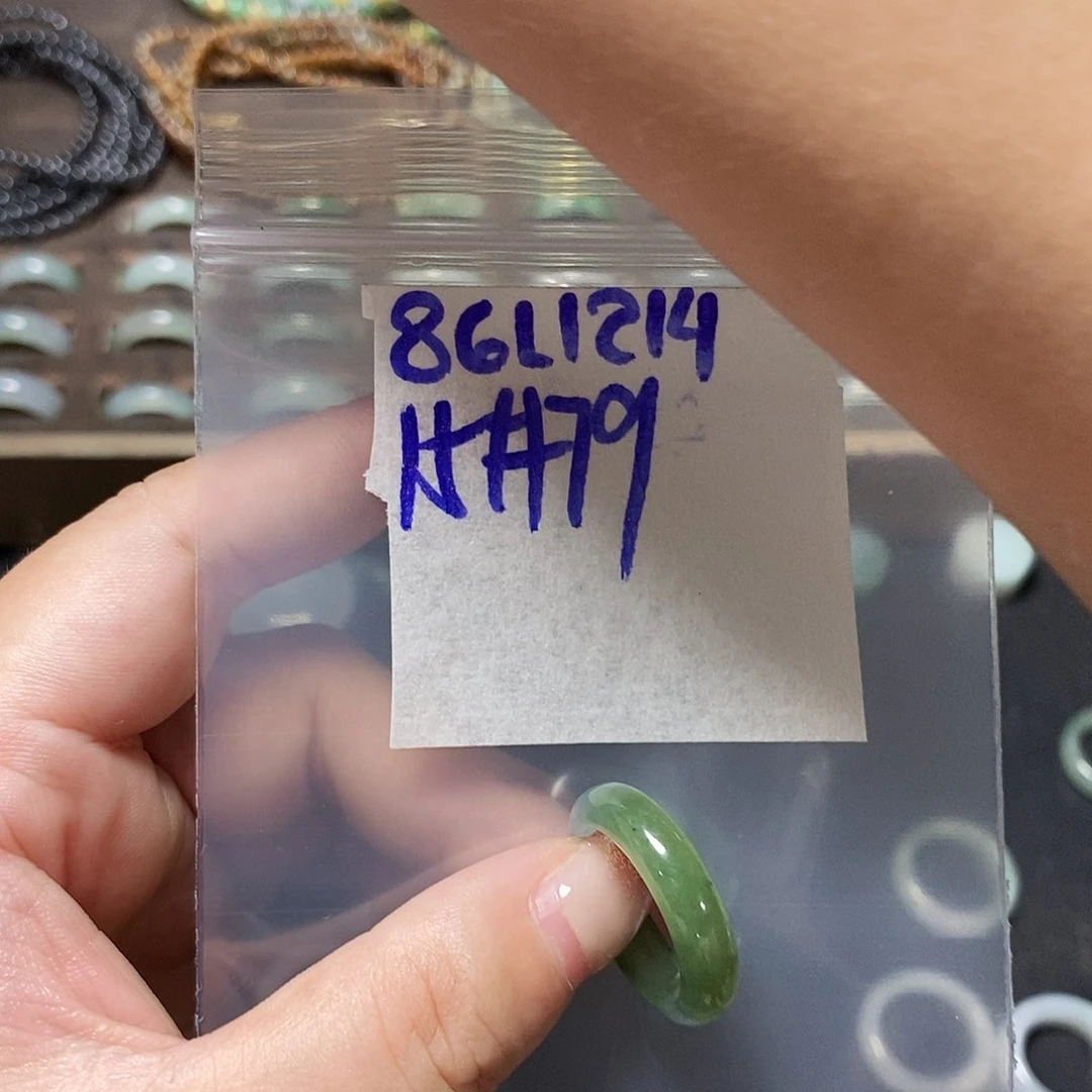 未镶嵌定制翡翠芳*