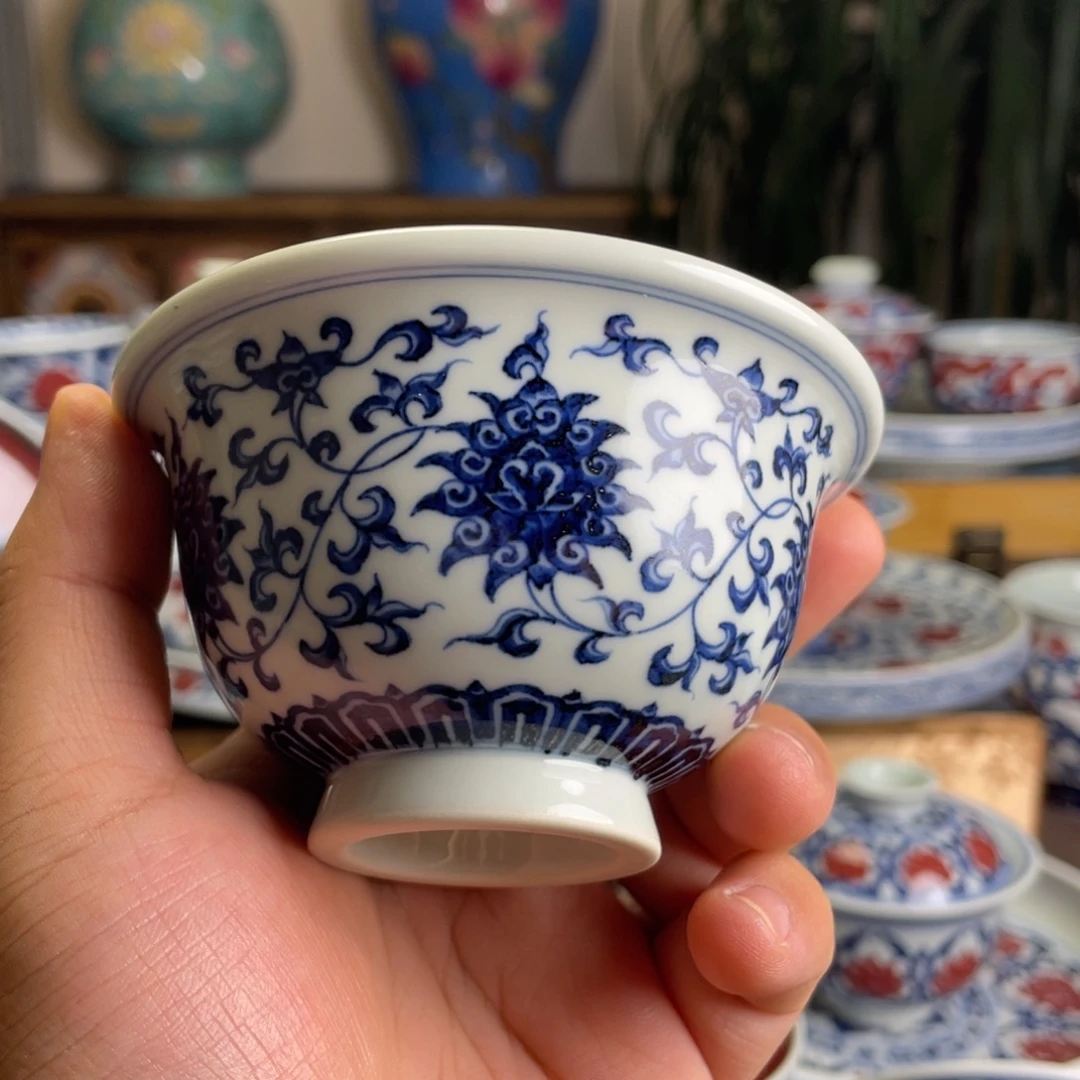 青花缠枝莲压手杯微瑕