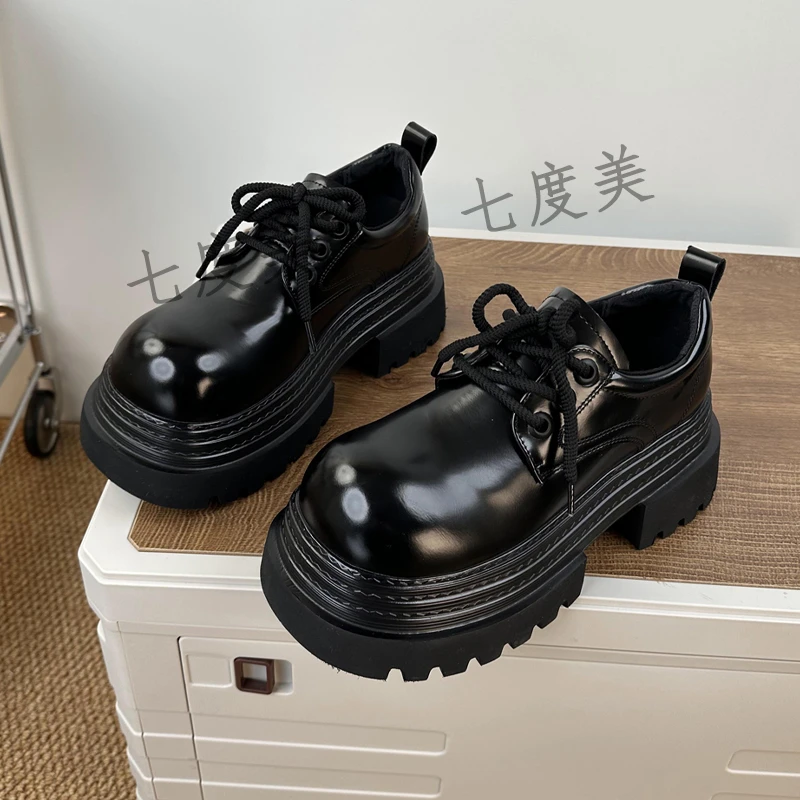 小皮鞋女2025春夏季新款百搭黑色学生软底增高英伦风配裙子乐福鞋
